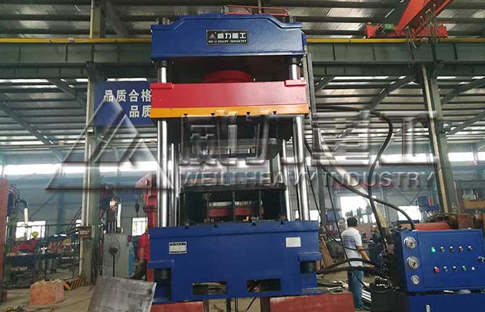 315噸灰斗車液壓機 315噸灰斗車液壓機